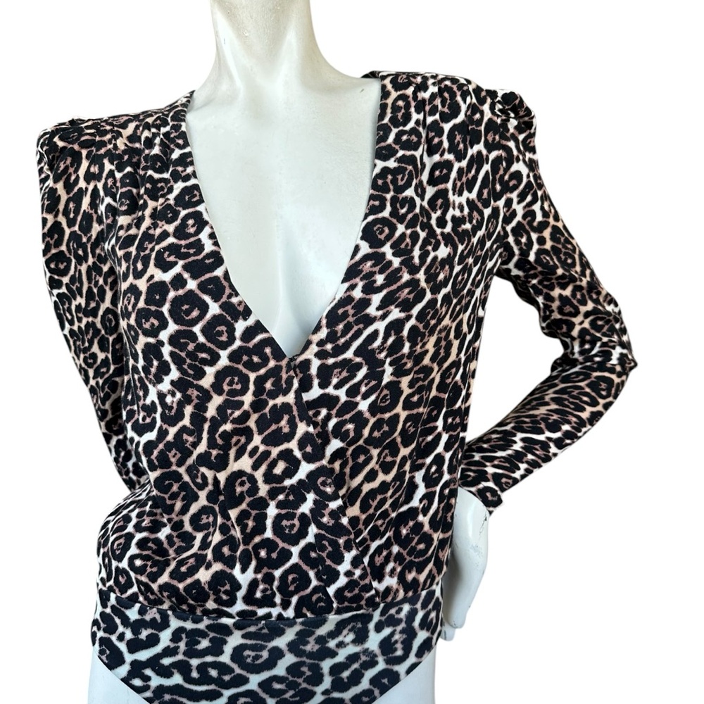 Revolve AFRM Nora Puff Sleeve Deep V-Neck Long Sleeve Leopard Print Bodysuit XS - Picture 3 of 9